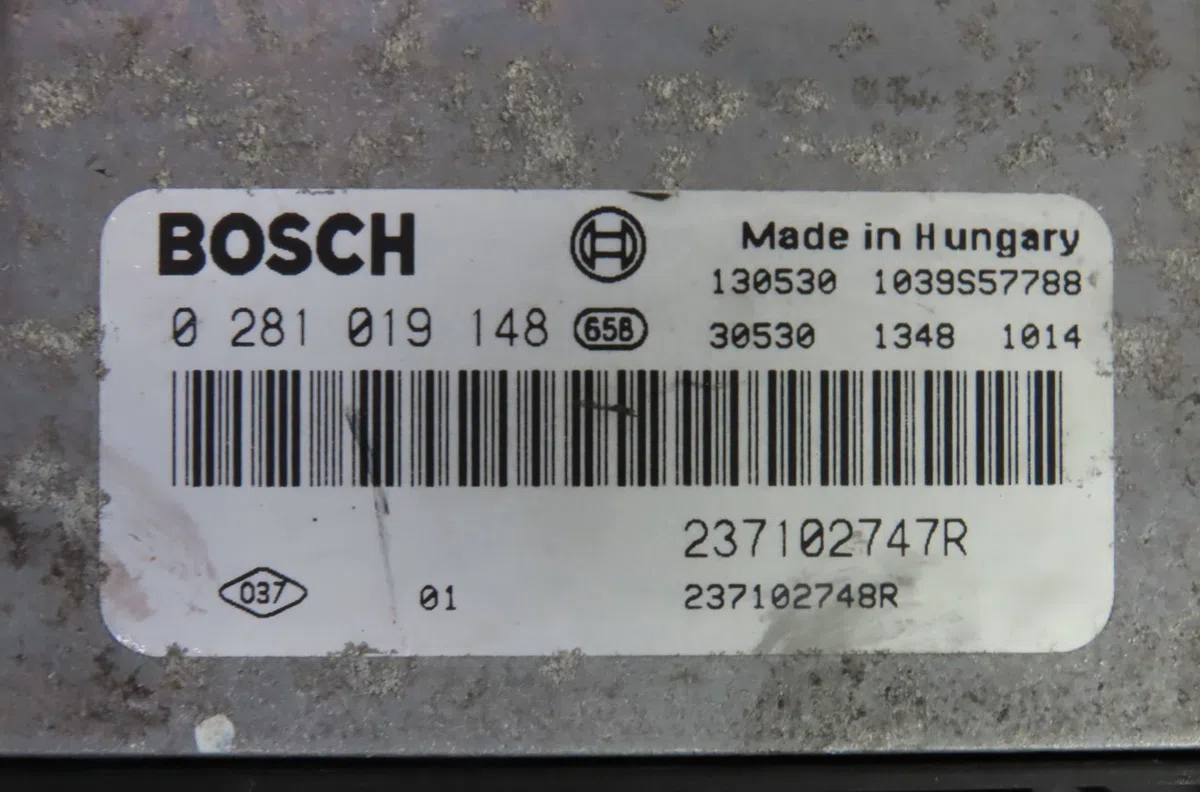 Calculateur moteur Renault CLIO IV (BH_) 1.5 dci 90 (2012) 5 portes occasion — photo 2