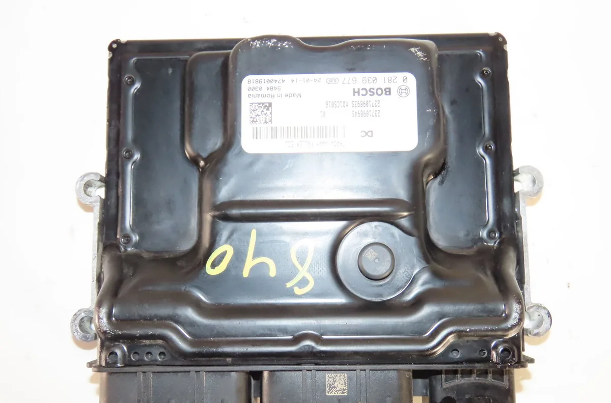 Calculateur moteur Renault EXPRESS Camionnette-Monospace 1.5 blue dci 95 (f6ab) (2021) occasion