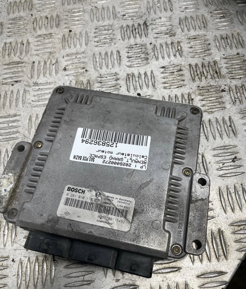 Calculateur moteur RENAULT GRAND ESPACE 3 occasion