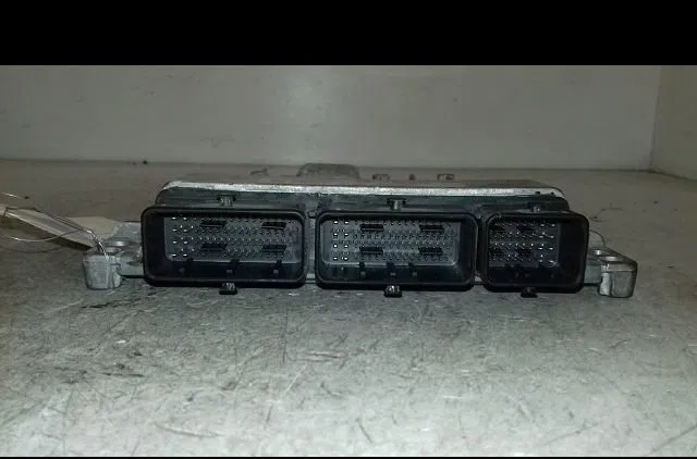 Calculateur moteur Renault GRAND SCÉNIC III (JZ0-1_) 1.5 dci (2009) 5 portes occasion — photo 3