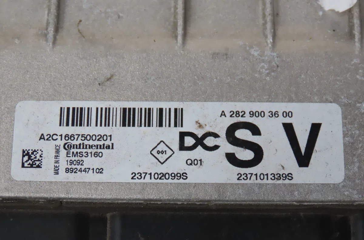 Calculateur moteur Renault KADJAR (HA_, HL_) 1.3 tce 140 (2018) occasion — photo 3