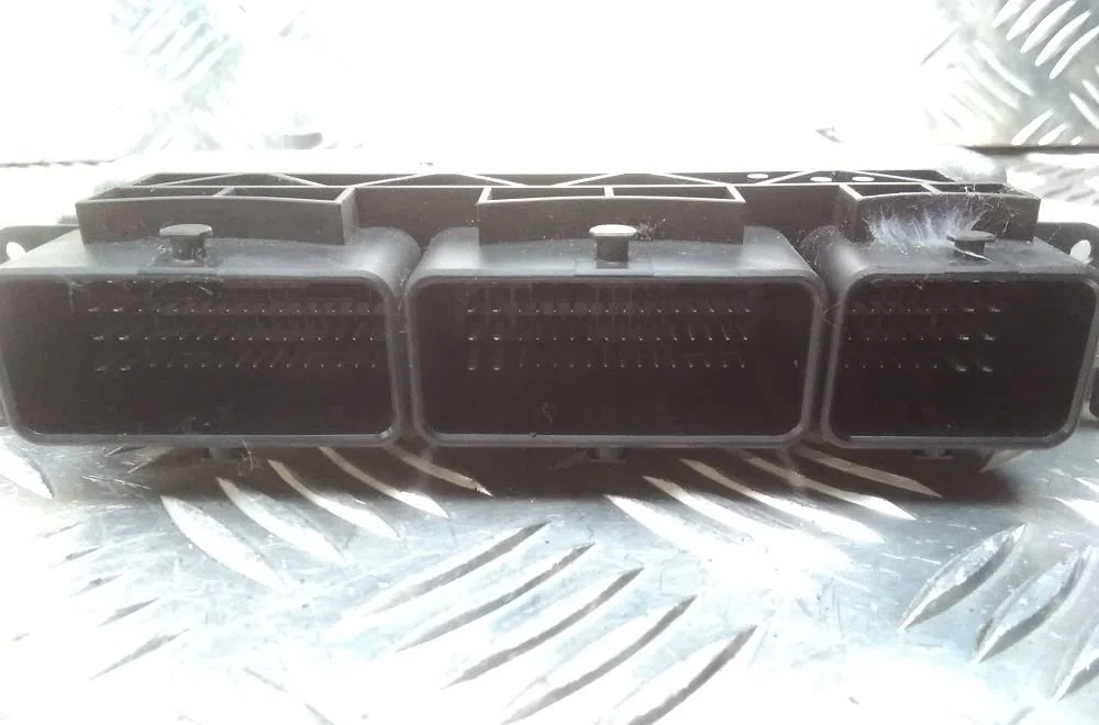 Calculateur moteur RENAULT KANGOO 2 2019 occasion