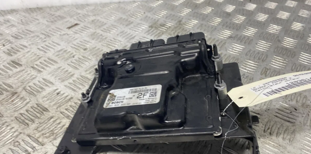 Calculateur moteur RENAULT KANGOO 2 PHASE 2 occasion — photo 4