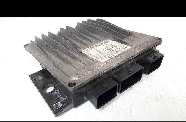 Calculateur moteur Renault KANGOO Express (FC0-1_) 1.5 dci (fc07, fc1r) (2001) 4 portes occasion — photo 2