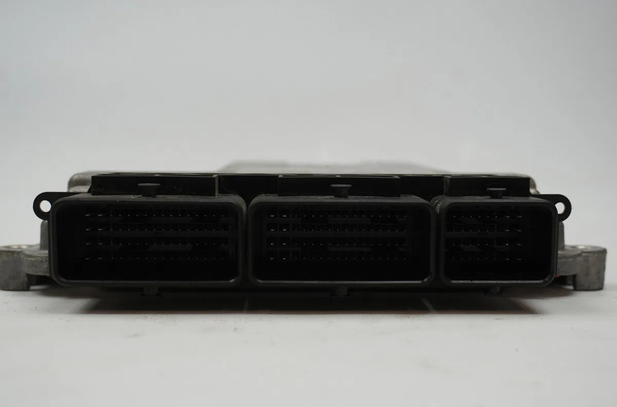 Calculateur moteur Renault KANGOO Express (FW0-1_) 1.5 dci 75 (fw07, fw10, fw04) (2010) 4 portes occasion — photo 2