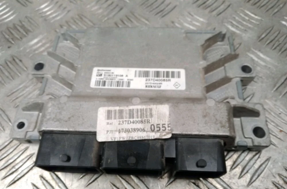 Calculateur moteur Renault KANGOO Express (FW0-1_) Z.e. (fw0z, fw1z) (2011) occasion