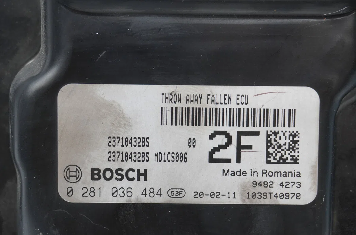 Calculateur moteur Renault KANGOO III Camionnette-Monospace 1.5 blue dci 95 (fjab) (2021) occasion — photo 2