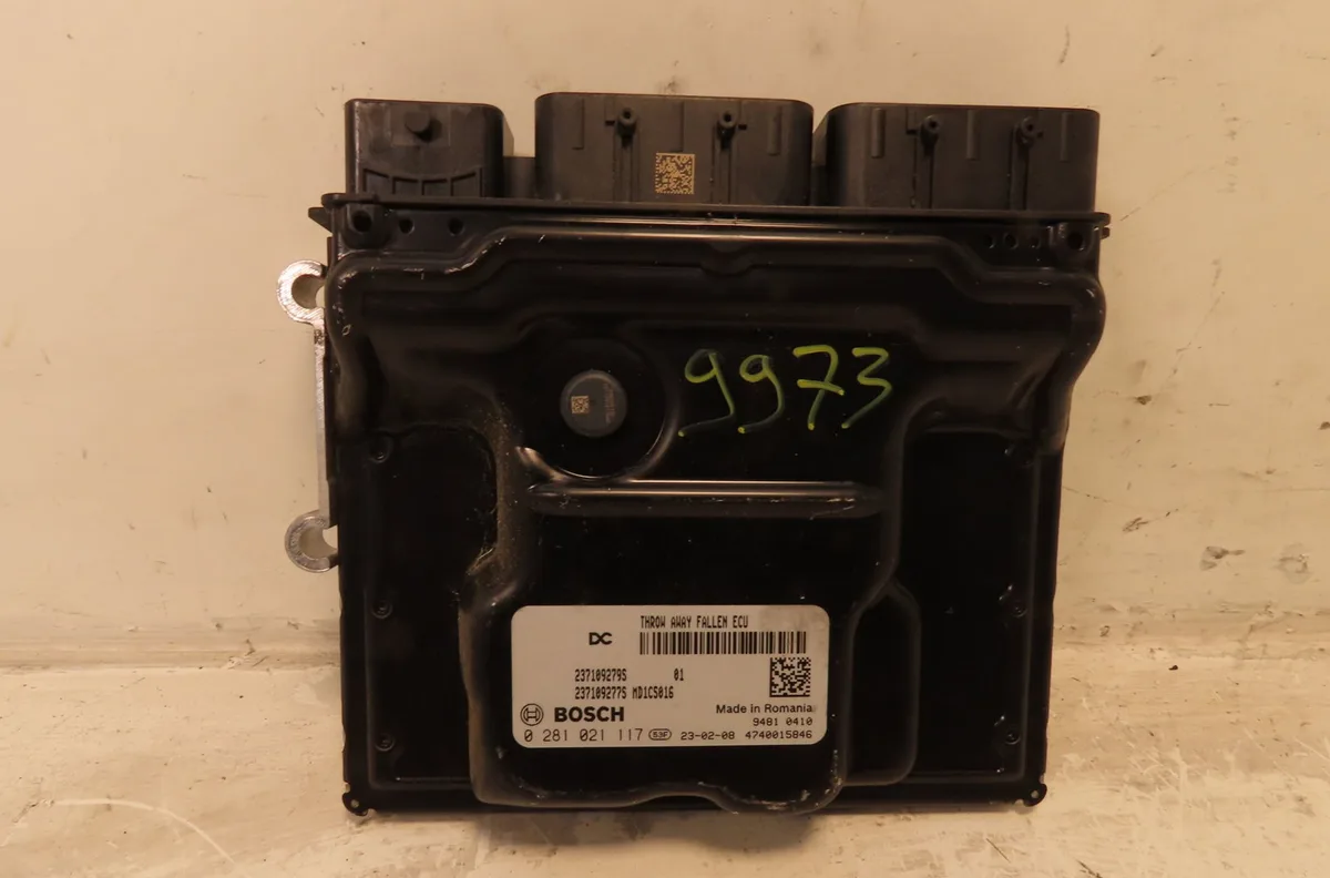 Calculateur moteur Renault KANGOO III Camionnette-Monospace 1.5 blue dci 95 (fjab) (2021) occasion
