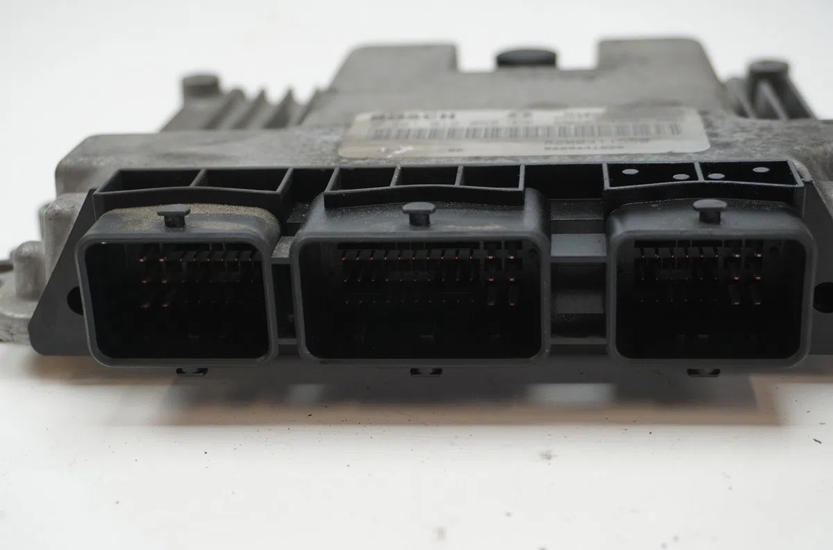 Calculateur moteur Renault LAGUNA II Grandtour (KG0-1_) 2.2 dci (kg0f) (2001-2006) occasion