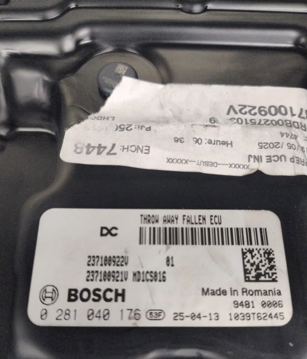Calculateur moteur RENAULT MASTER 4  MASTER 4 occasion — photo 3