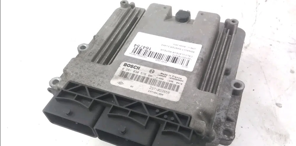 Calculateur moteur Renault MASTER III Camionnette (FV) 2.3 dci 125 rwd (fv0c, fv0d, fv0h, fv0j, fv0a, fv0k) (2010) occasion — photo 4
