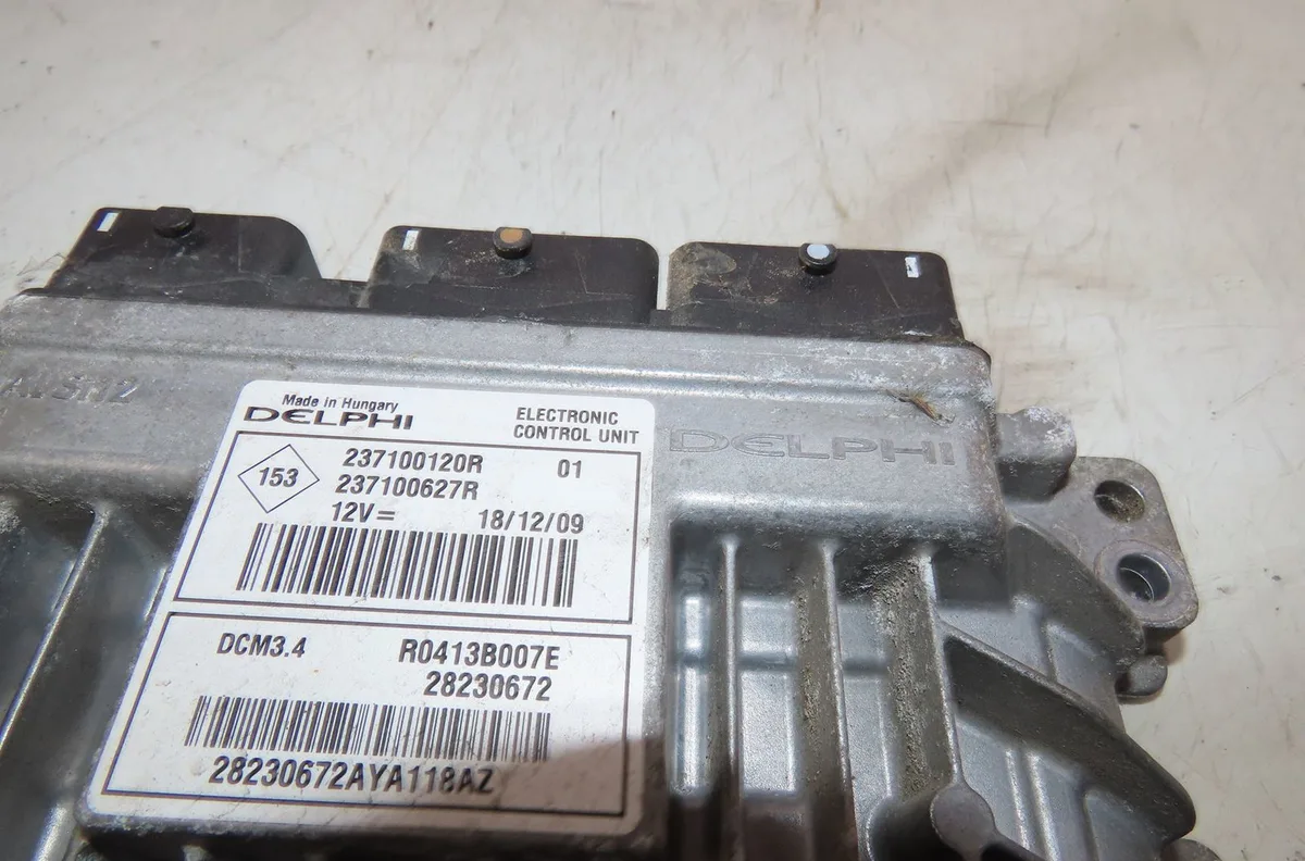 Calculateur moteur RENAULT MEGANE 2010 occasion