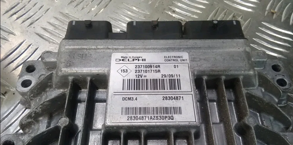 Calculateur moteur RENAULT MEGANE 3 2012 occasion — photo 2