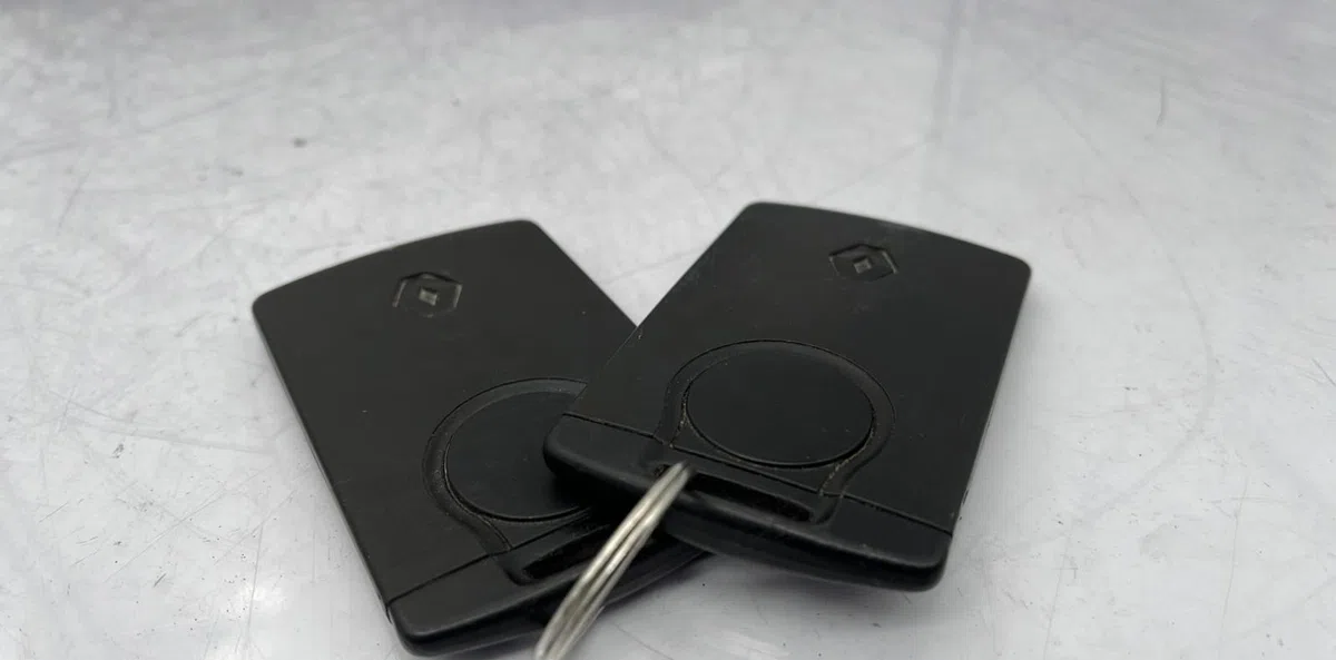 Calculateur moteur RENAULT MEGANE 3 PHASE 1 BREAK occasion — photo 4