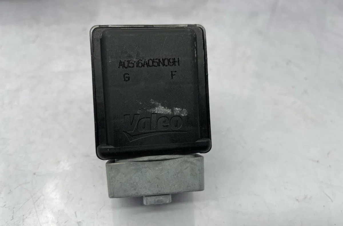 Calculateur moteur RENAULT MEGANE 3 PHASE 1 occasion