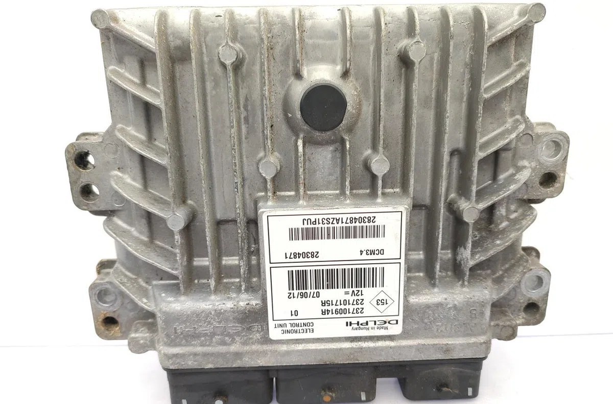 Calculateur moteur RENAULT MEGANE 3 PHASE 2 BREAK occasion — photo 3