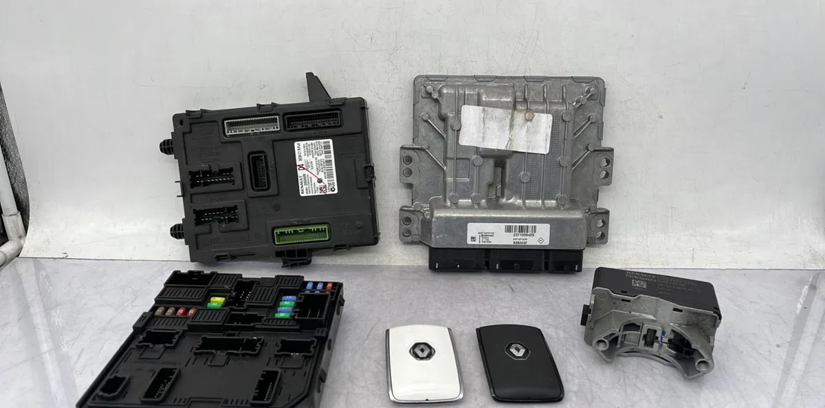 Calculateur moteur RENAULT MEGANE 4 PHASE 1 occasion