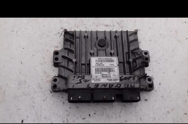 Calculateur moteur Renault MEGANE III 3-5 portes (BZ0-1_, B3_) 1.5 dci (2009) occasion — photo 2