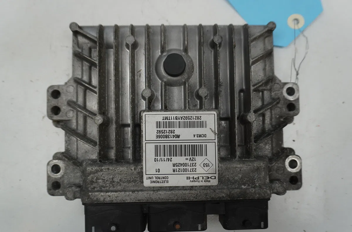Calculateur moteur Renault MEGANE III 3-5 portes (BZ0-1_, B3_) 1.5 dci (bz0c) (2008-2015) 5 portes occasion