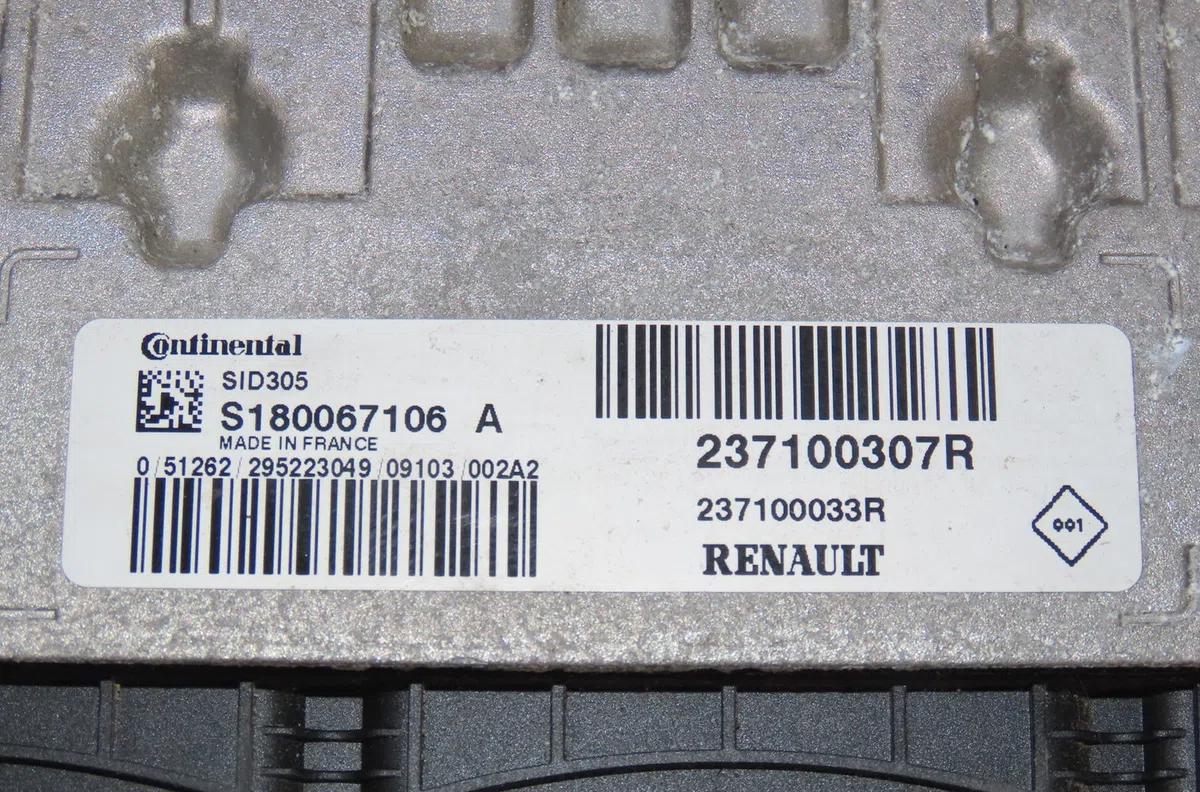 Calculateur moteur Renault MEGANE III Coupé (DZ0-1_) 1.5 dci (dz0b) (2009) occasion — photo 3