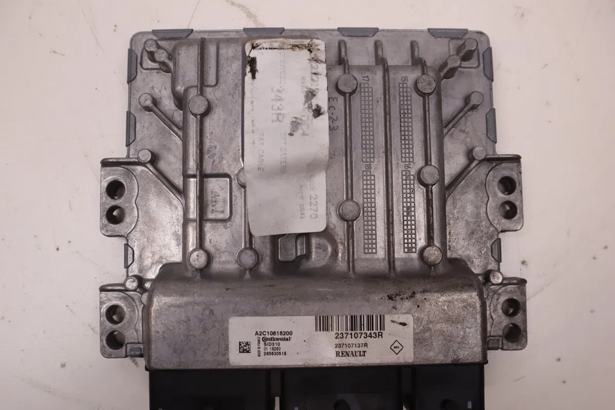 Calculateur moteur Renault MEGANE IV 3-5 portes (B9A-M-N_) 1.5 dci 110 (b9a3) (2015) occasion
