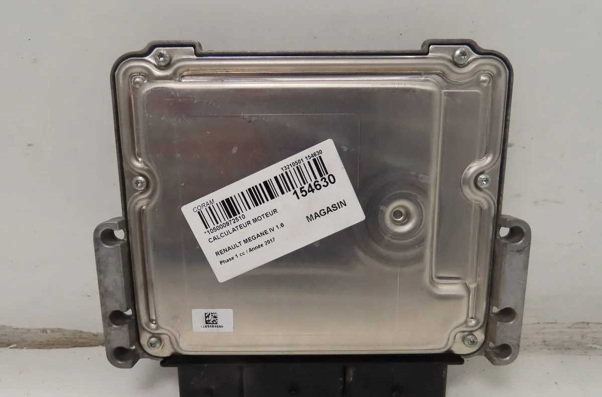 Calculateur moteur Renault MEGANE IV 3-5 portes (B9A-M-N_) 1.6 dci 130 (b9a4) (2015) occasion