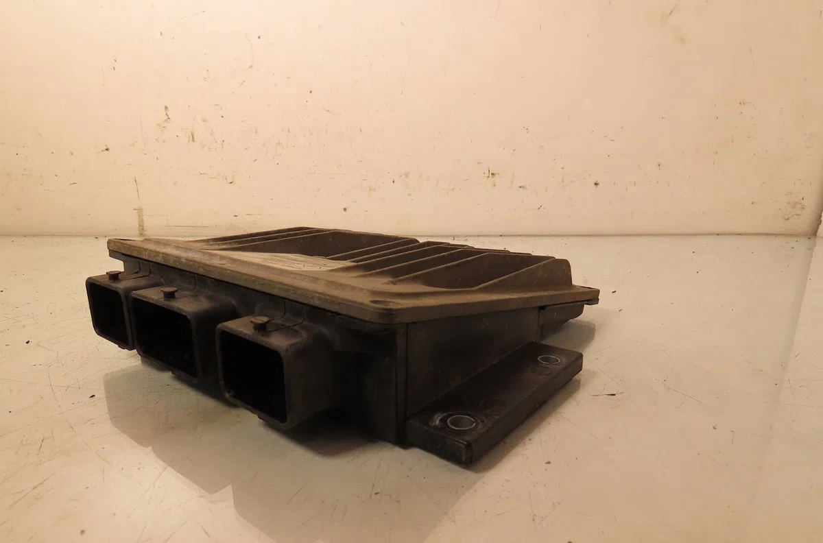 Calculateur moteur Renault MODUS - GRAND MODUS (F-JP0_) 1.5 dci (fp0e, jp0e) (2004) occasion — photo 2