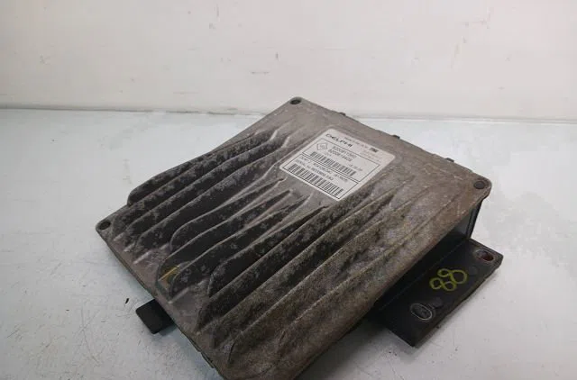 Calculateur moteur Renault MODUS - GRAND MODUS (F-JP0_) 1.5 dci (fp0f, jp0f) (2004) 5 portes occasion — photo 2