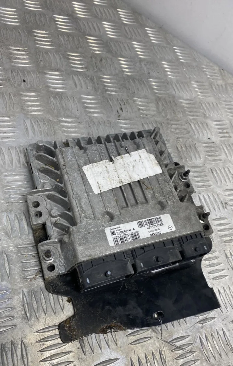 Calculateur moteur RENAULT SCENIC 3 PHASE 1 occasion