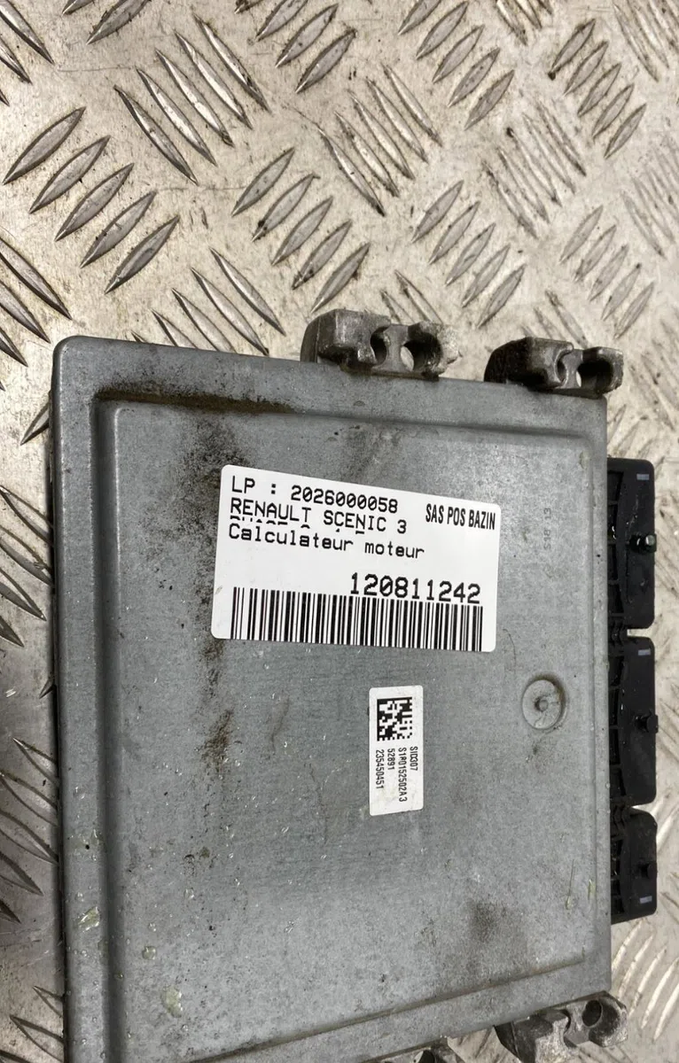 Calculateur moteur RENAULT SCENIC 3 PHASE 3 occasion — photo 2