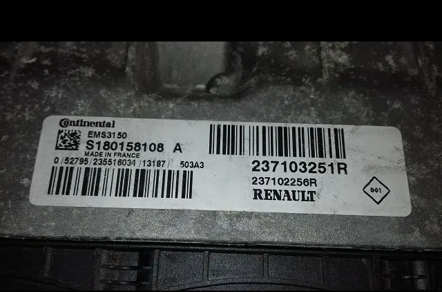 Calculateur moteur Renault SCÉNIC III (JZ0-1_) 1.2 tce (2012) occasion — photo 3