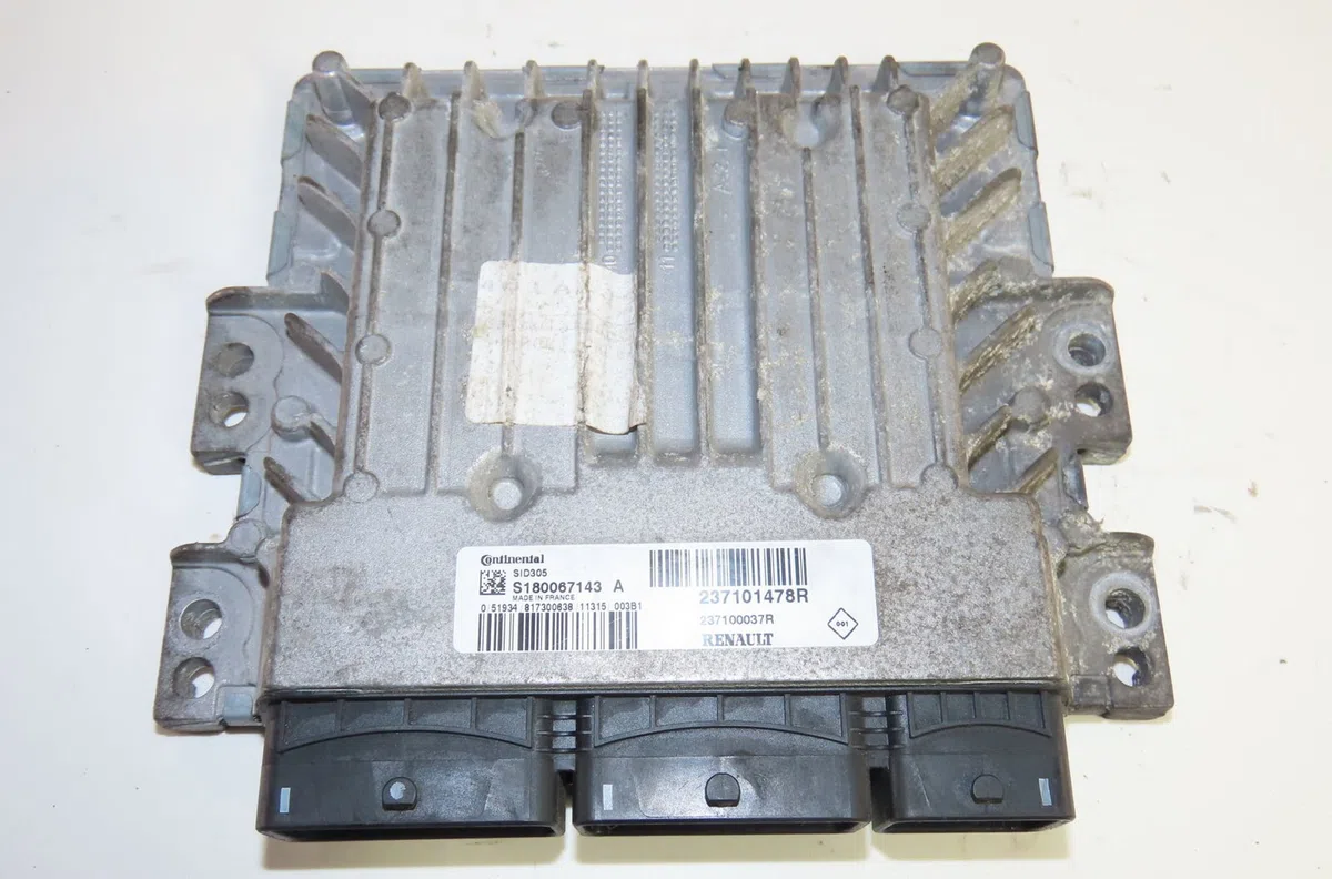 Calculateur moteur Renault SCÉNIC III (JZ0-1_) 1.5 dci (2009) 5 portes occasion — photo 2
