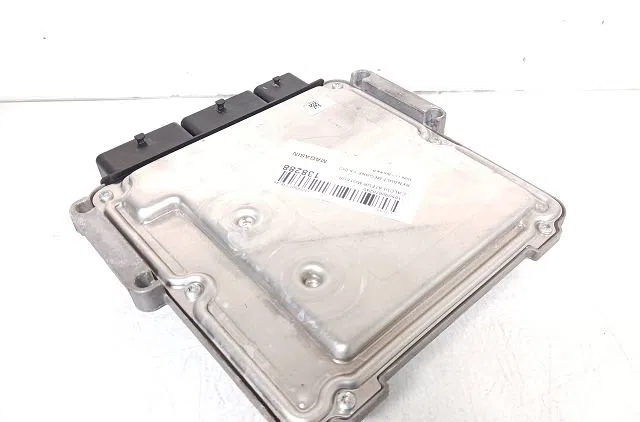 Calculateur moteur Renault SCÉNIC III (JZ0-1_) 1.6 dci (jz00, jz12) (2011) 5 portes occasion — photo 2