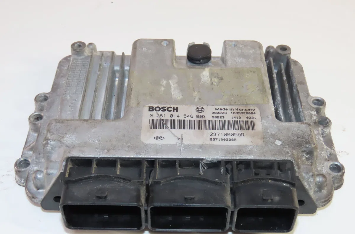 Calculateur moteur Renault SCÉNIC III (JZ0-1_) 1.9 dci (jz0j, jz1j, jz1k, jz1s) (2009) occasion