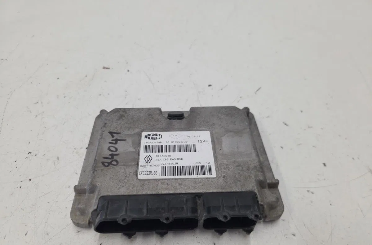 Calculateur moteur RENAULT TRAFIC 2 PHASE 2 occasion — photo 3