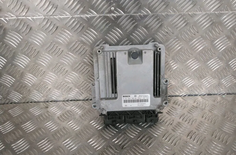 Calculateur moteur Renault TRAFIC III Camionnette (FG_) 1.6 dci 120 (fgmb) (2014) occasion — photo 3