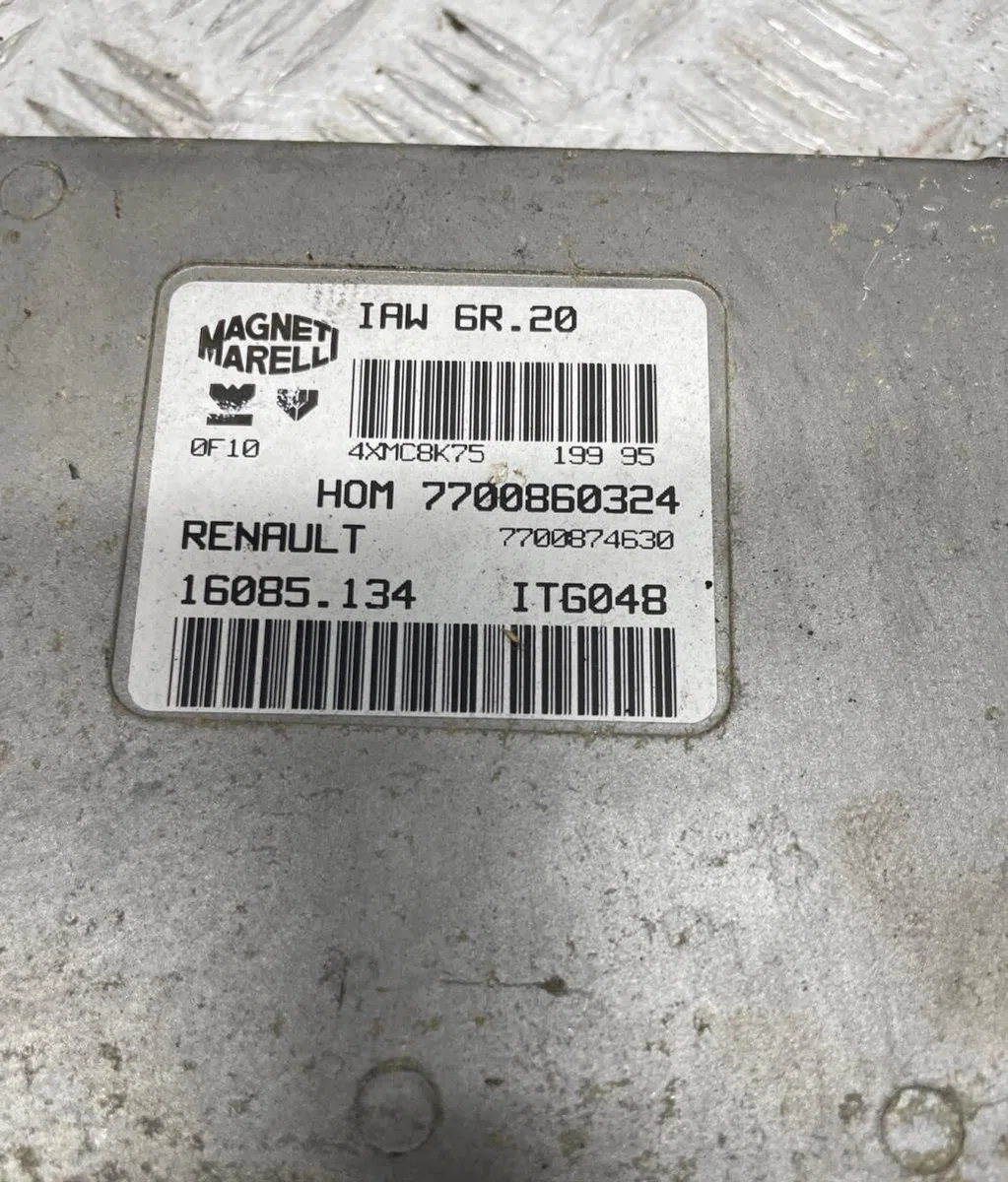 Calculateur moteur RENAULT TWINGO 1 PHASE 1 occasion — photo 3