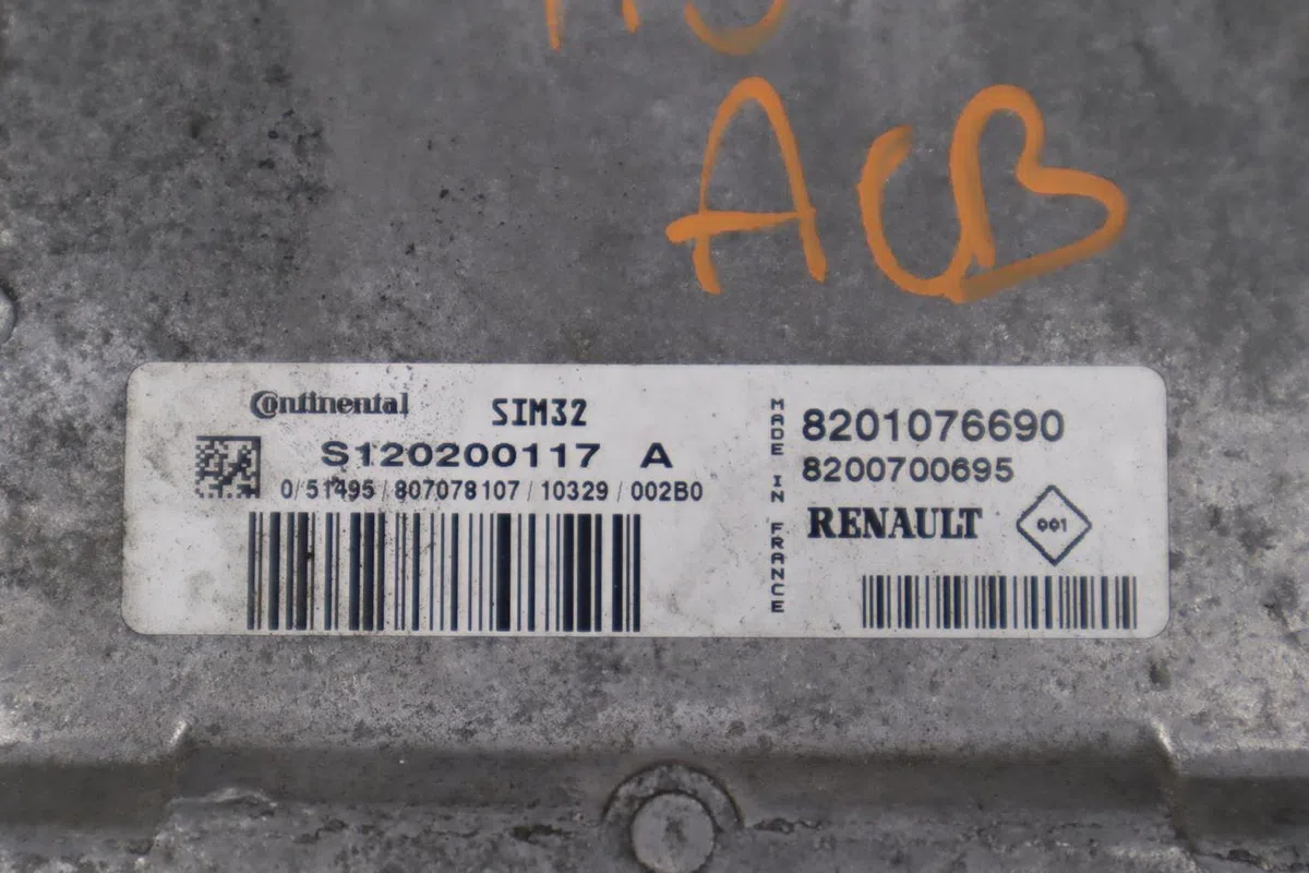 Calculateur moteur Renault TWINGO II (CN0_) 1.2 16v (cn04, cn0a, cn0b) (2007-2014) 3 portes occasion — photo 2