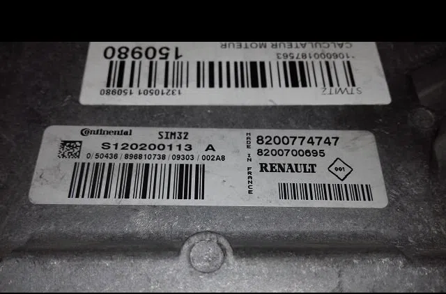 Calculateur moteur Renault TWINGO II (CN0_) 1.2 16v (cn0k, cn0v) (2007) 3 portes occasion — photo 3