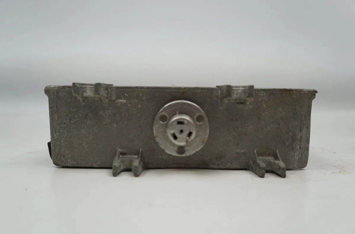Calculateur moteur Seat AROSA (6H1) 1.0 (1997-2004) occasion — photo 2