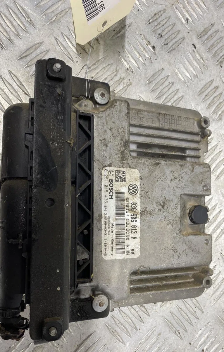 Calculateur moteur SEAT IBIZA 4 PHASE 1 COUPE occasion — photo 3