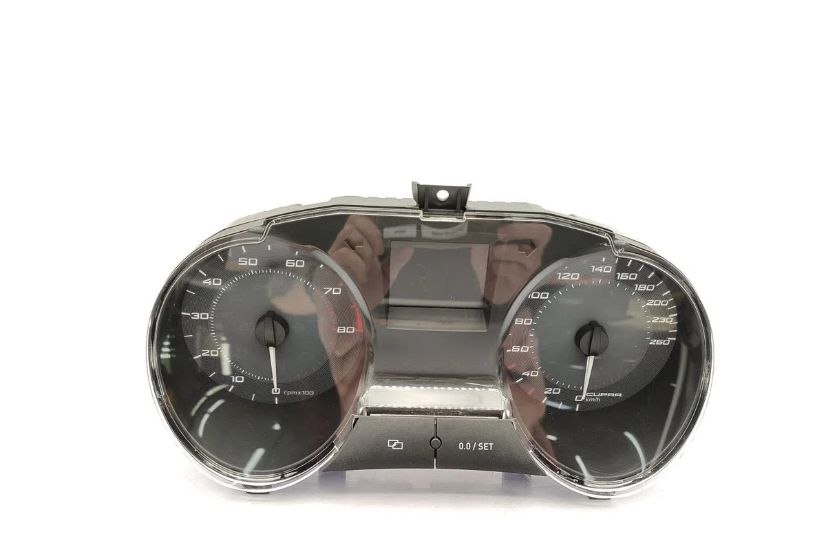Calculateur moteur SEAT IBIZA 4 PHASE 1 occasion — photo 3