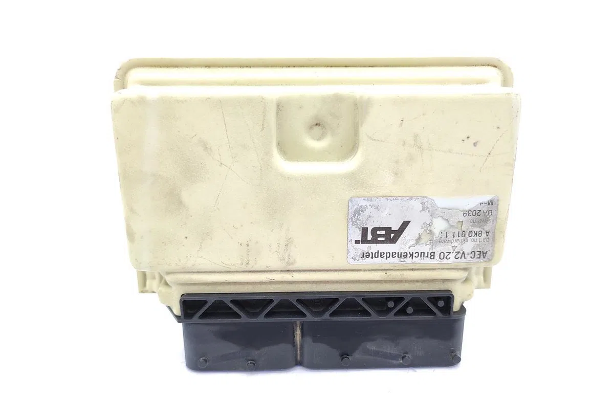 Calculateur moteur SEAT IBIZA 4 PHASE 1 occasion — photo 4