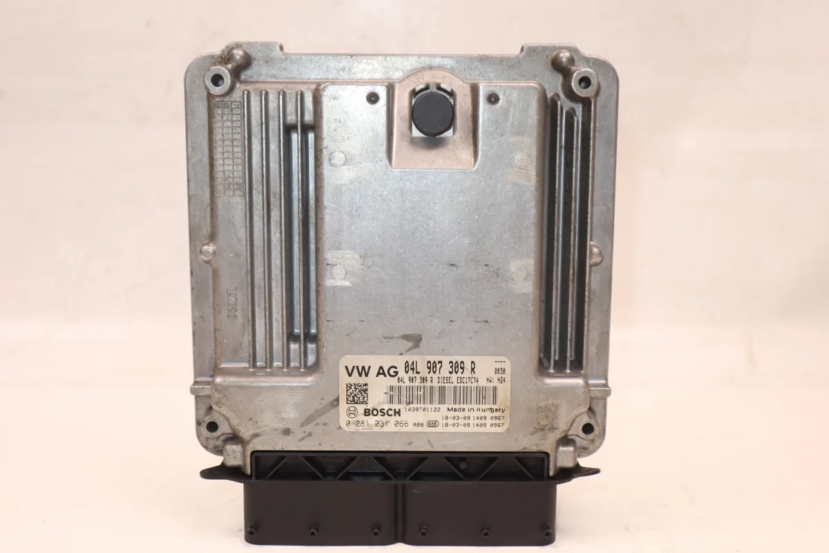 Calculateur moteur Seat LEON (5F1) 2.0 tdi (2012-2020) 5 portes occasion