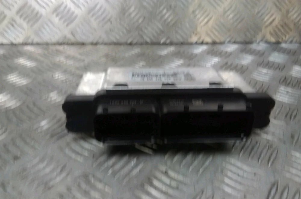 Calculateur moteur Skoda FABIA III (NJ3) 1.0 (2014-2021) occasion