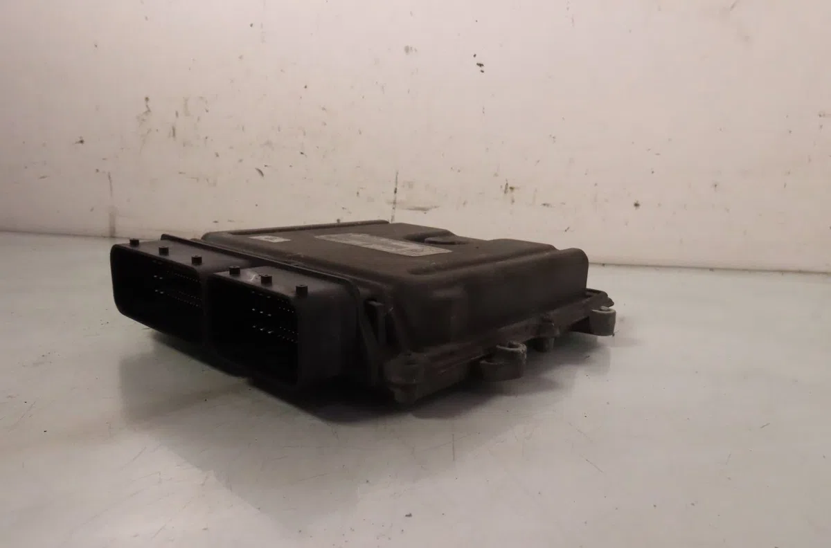 Calculateur moteur SMART FORFOUR 2006 occasion — photo 2