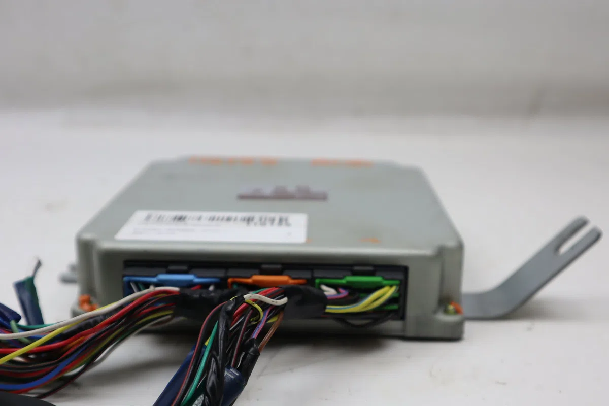 Calculateur moteur Subaru IMPREZA Break (GF) 1.6 i awd (gf4) (1992-2000) occasion — photo 2