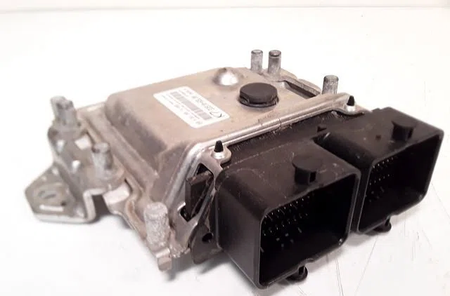 Calculateur moteur Suzuki SWIFT IV (FZ, NZ) 1.2 (azh 412) (2010) occasion