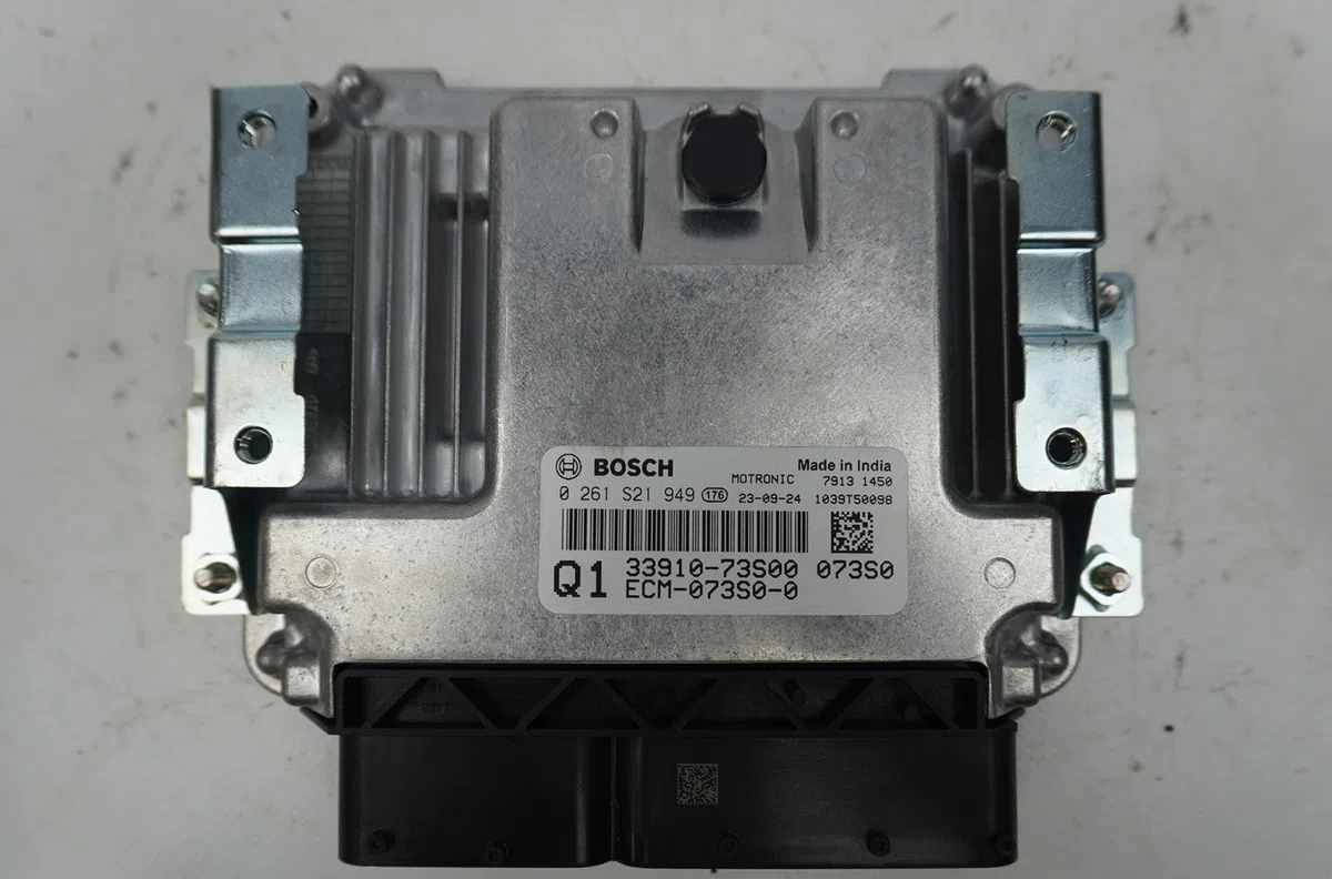 Calculateur moteur Suzuki SWIFT V (AZ) 1.2 hybrid (mild hybrid) (a2l412) (2020) 5 portes occasion — photo 2