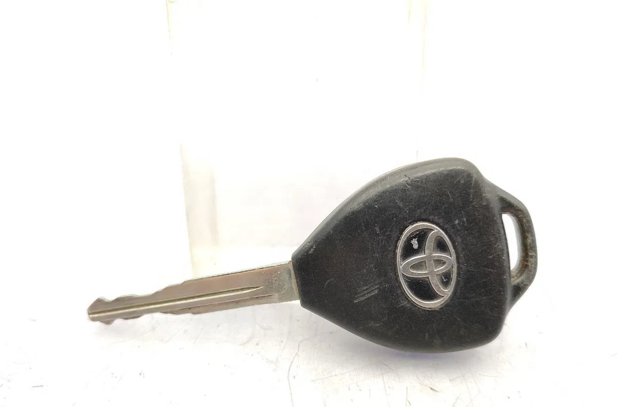 Calculateur moteur TOYOTA AURIS 1 PHASE 1 occasion — photo 4